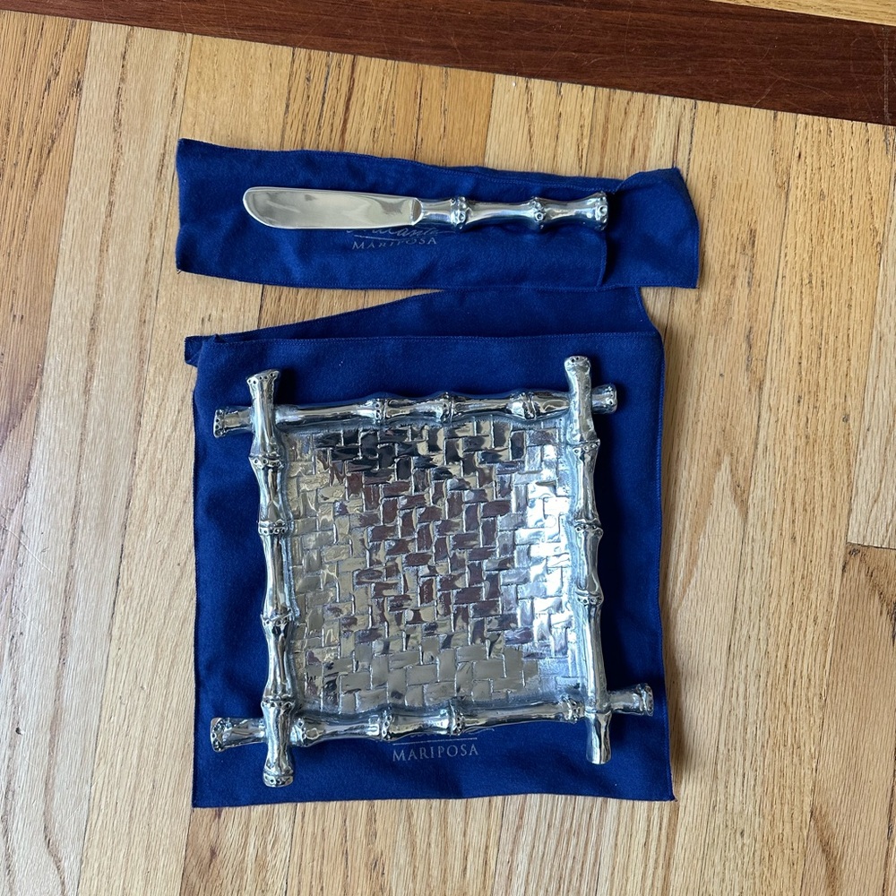 Mariposa Brillante Made In Mexico bamboo small square tray with serving knife